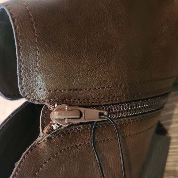 American Rag Cadee Ankle Bootie‎ in Brown Size 10 - Picture 6 of 12